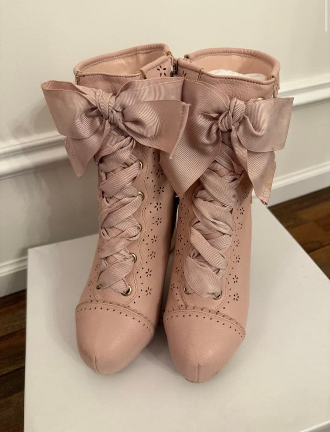 리즈리사 레이스업 부츠 핑크 베이지 L사이즈 240 상품이미지1