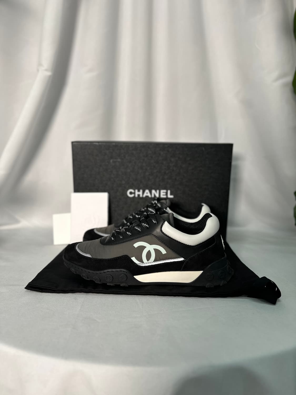 샤넬 CC로고 레터링 스니커즈 상품이미지4