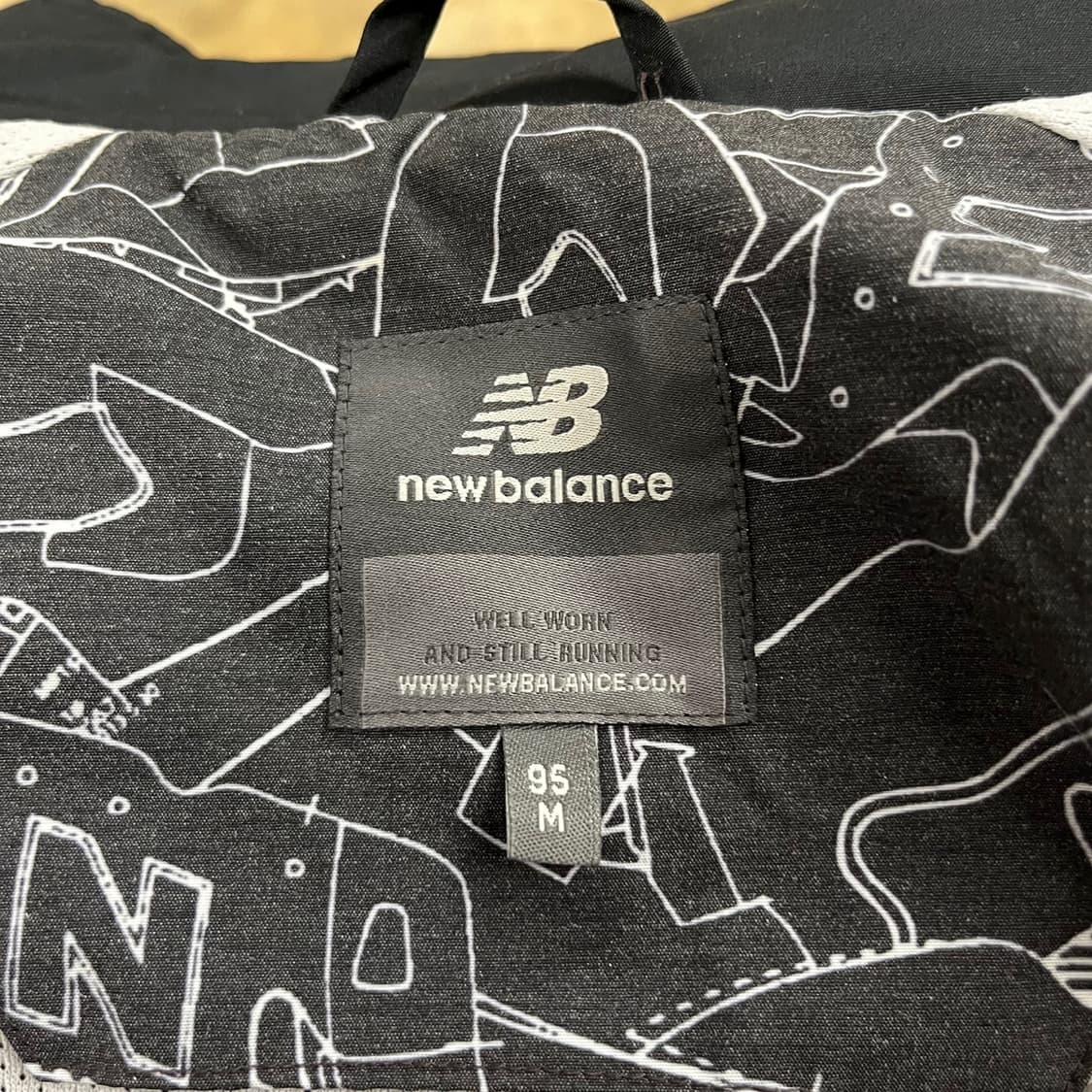 [정품/95,M] 뉴발란스 코치 바람막이 자켓 b16 상품이미지5