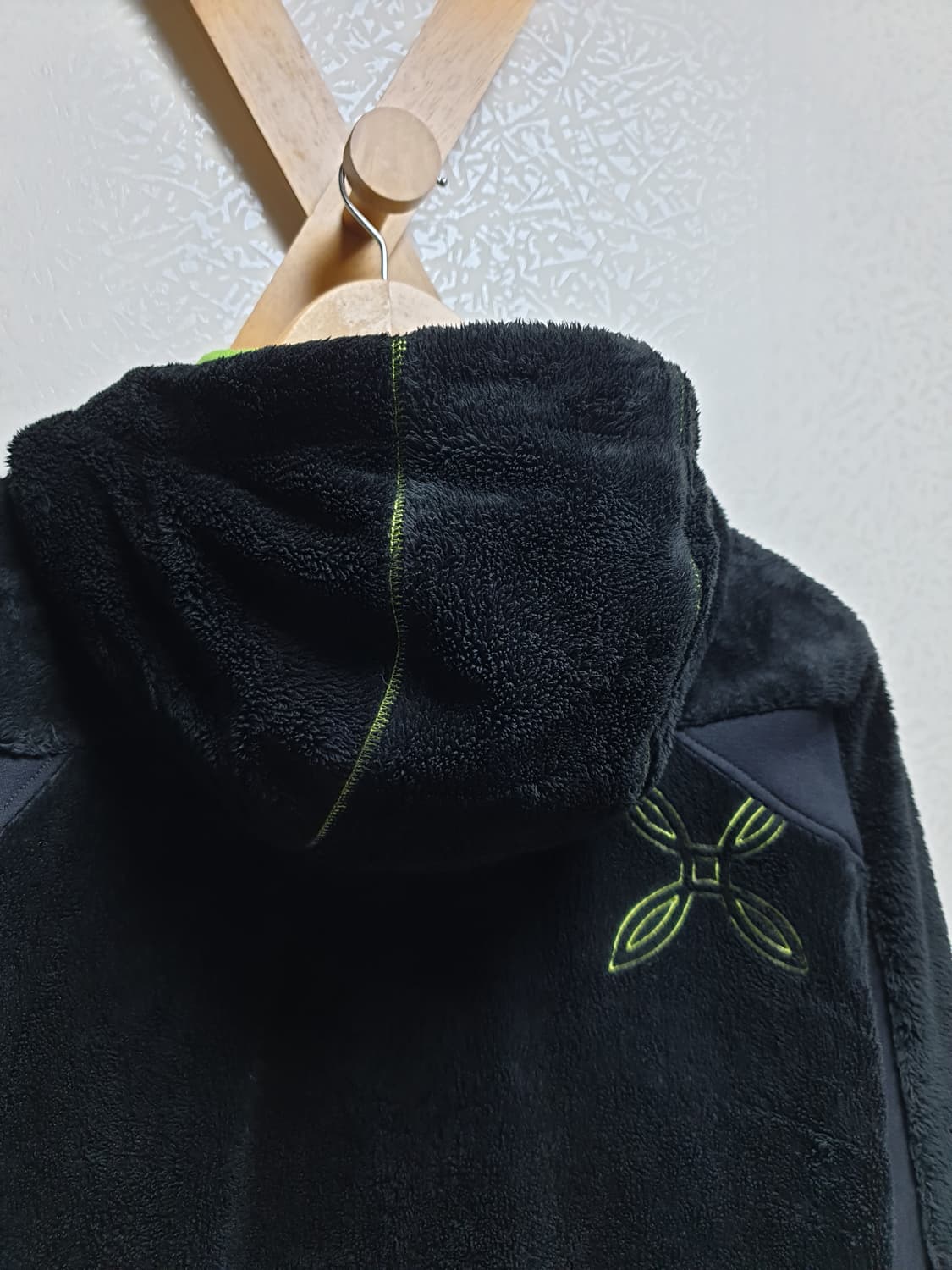[M/100/정품] 몬츄라 후리스 후드집업 상품이미지9