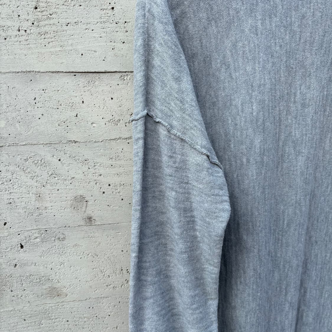 DKNY 그레이 스플릿 햄라인 니트 스웨터 상품이미지9