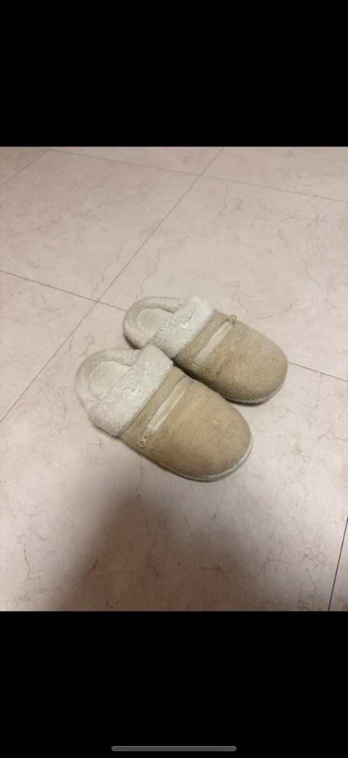 나이키 털 슬리퍼 상품이미지1