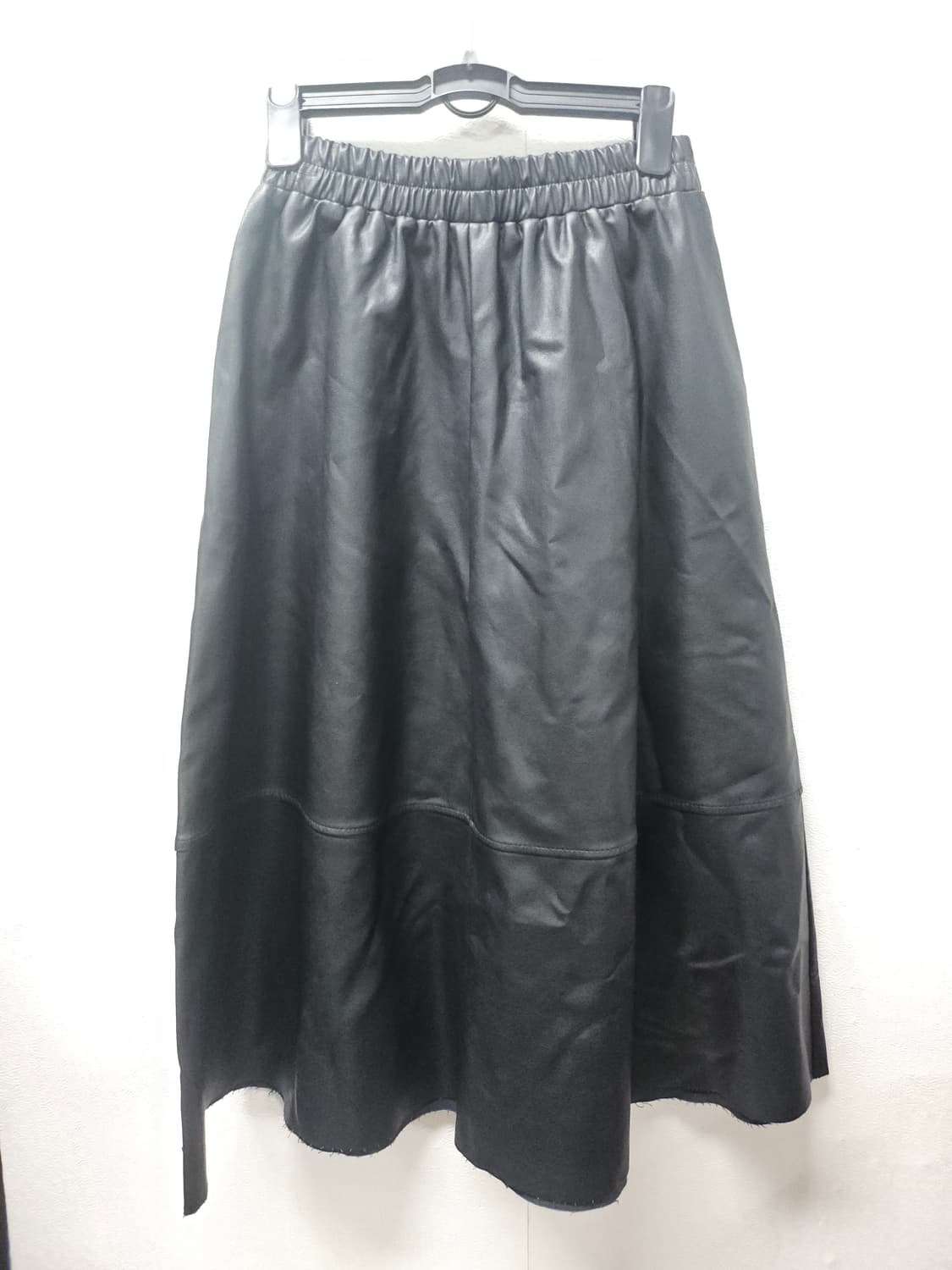 LeNIC  블랙 페이크 레더 밴딩 스커트 F 상품이미지6