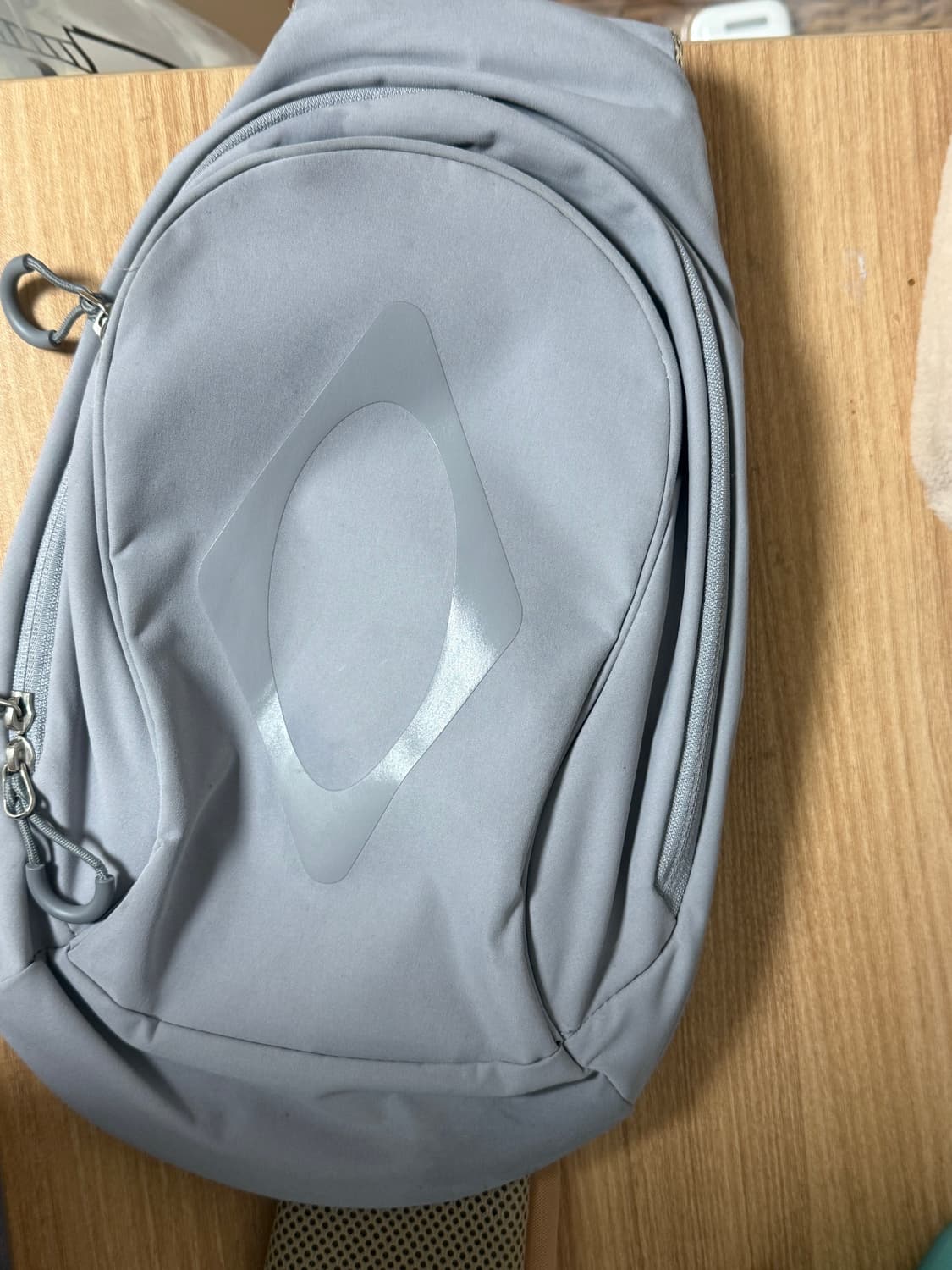 미스치프 롬버스 포켓 슬링백 상품이미지2