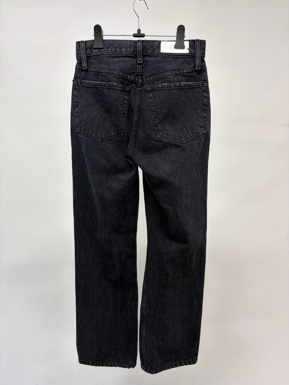 RE/DONE 리던 하이라이즈 블랙 루즈 데님 상품이미지6