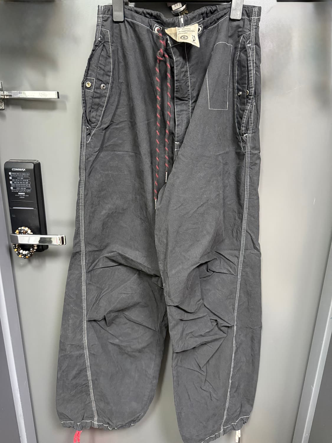 데우스 Worlds End Pant_Charcoal 상품이미지1