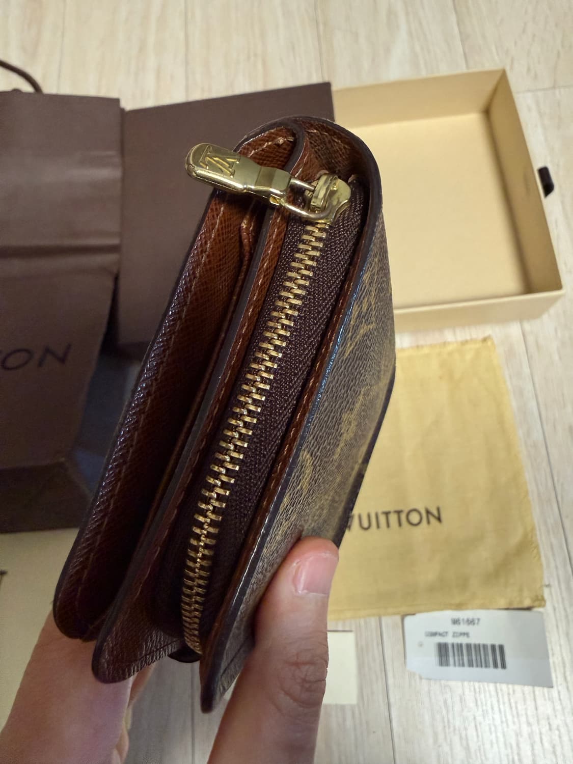 정품 루이비통 중지갑 상품이미지9