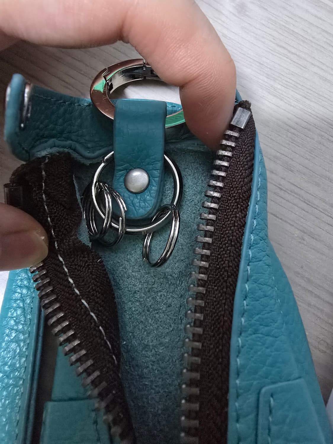 (초레어) 유키코 하나이(Yukiko Hanai) 정품 가죽 재킷 키홀더 상품이미지2