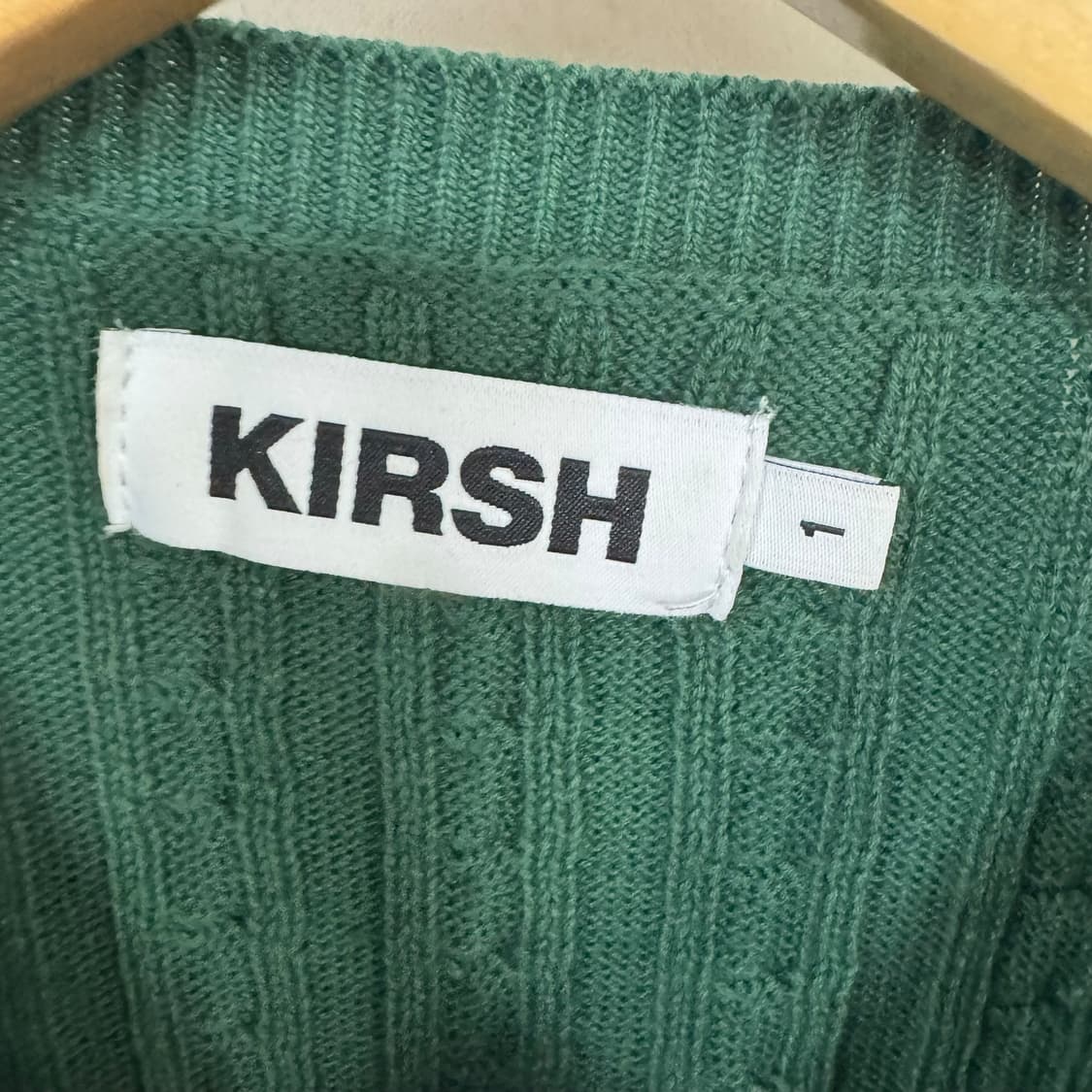 키르시 체리 케이블 크롭 니트 상품이미지3