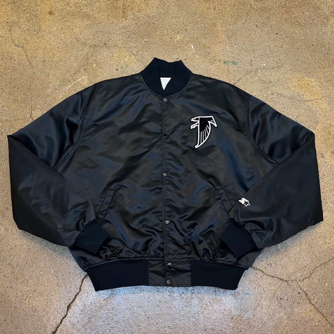 90s Made in USA 빈티지 스타터 NFL 팰컨스 패딩점퍼 상품이미지1