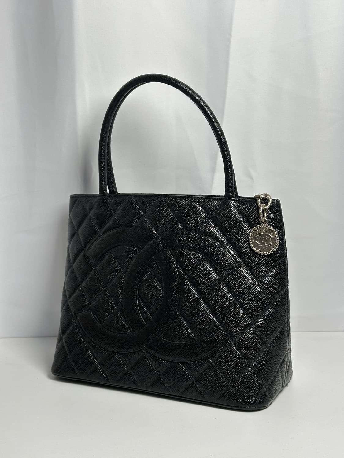 Chanel 샤넬 메달리온 토트백 / 코인백 상품이미지3