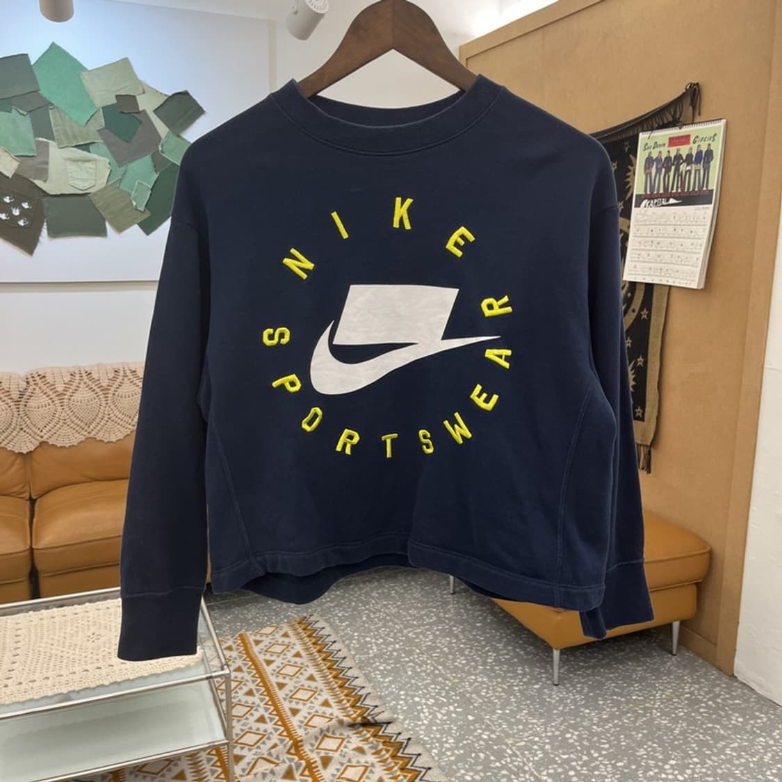 나이키 올드스쿨 레트로 스트릿 빅프린팅 크롭 맨투맨 S C11027 상품이미지3