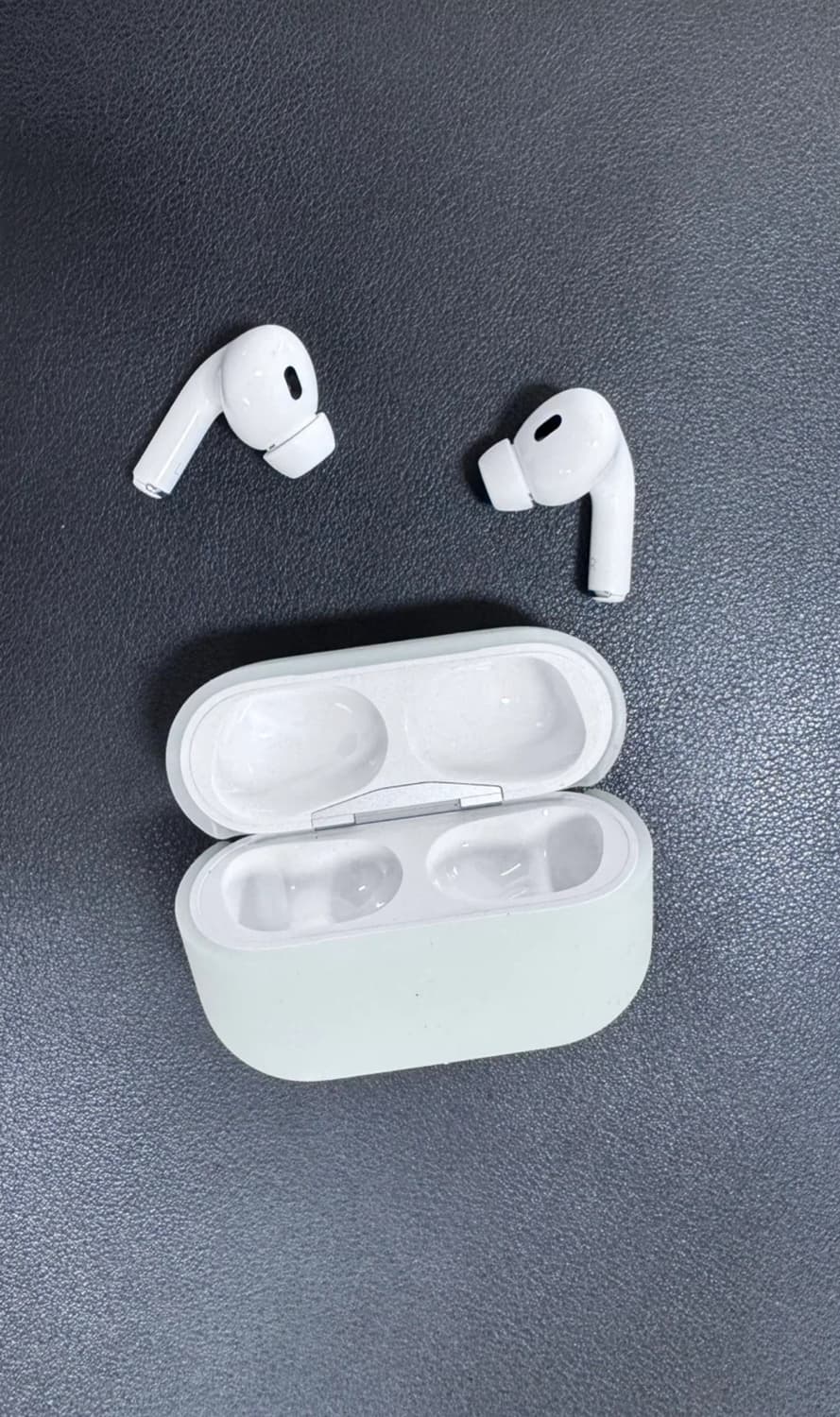 에어팟 프로2세대 8핀 상품이미지2