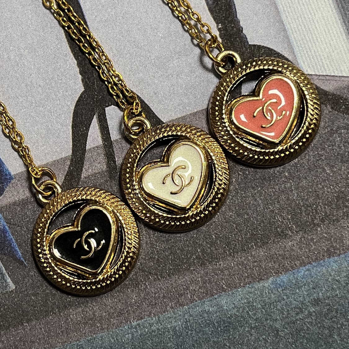 3Color 샤넬 트위스트 서클 하트 로고 업사이클링 골드 목걸이 상품이미지3