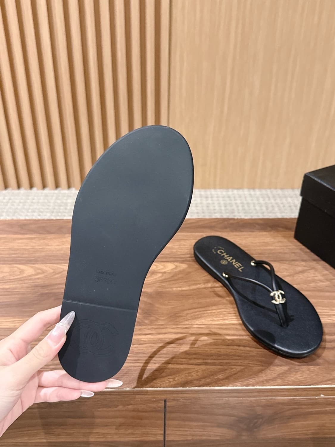 샤넬 cc로고 쪼리 슬리퍼 상품이미지9