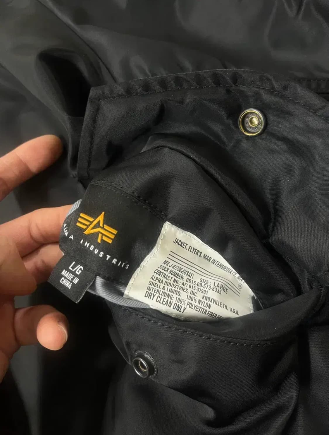 알파인더스트리 ma-1 마원 레귤러 L사이즈 판매합니다 상품이미지2