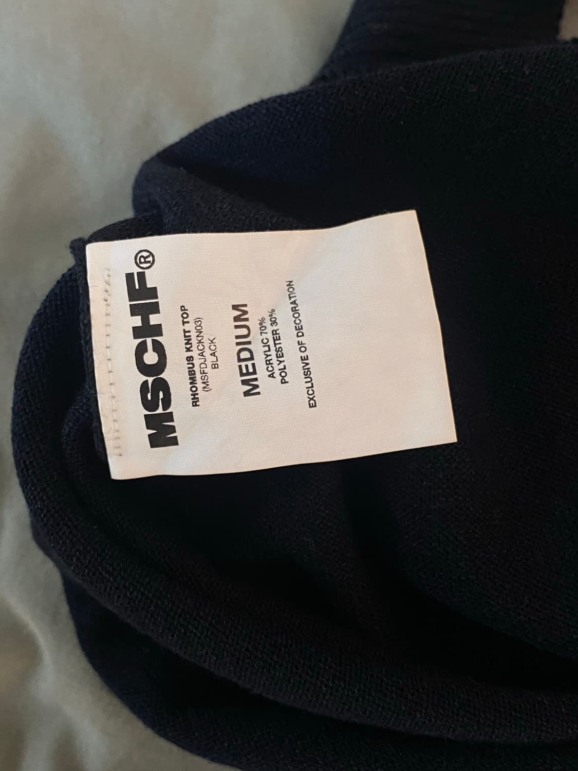 미스치프 롬버스 니트 탑 블랙 상품이미지4