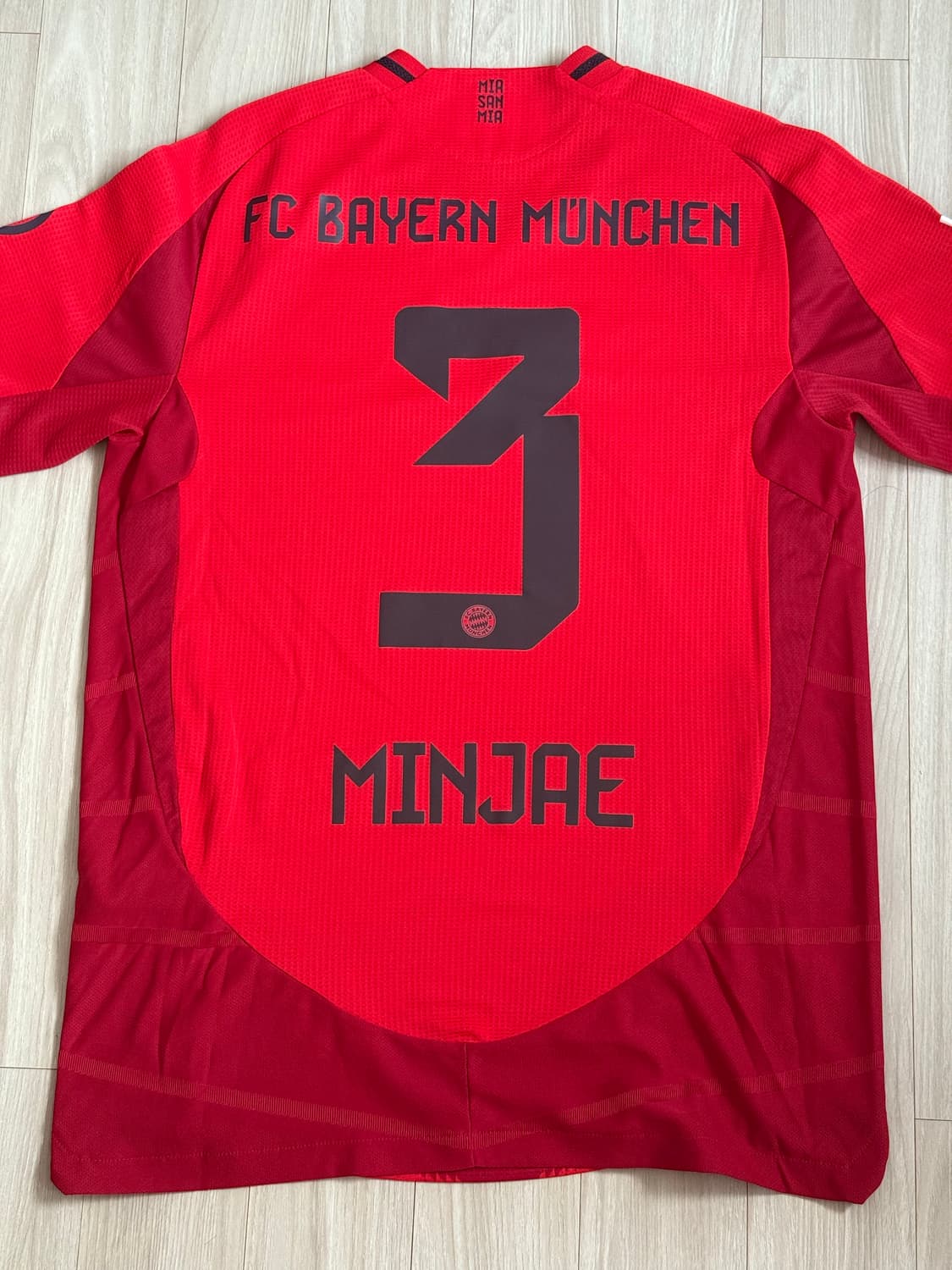 뮌헨 어센틱 24-25유니폼 상품이미지2