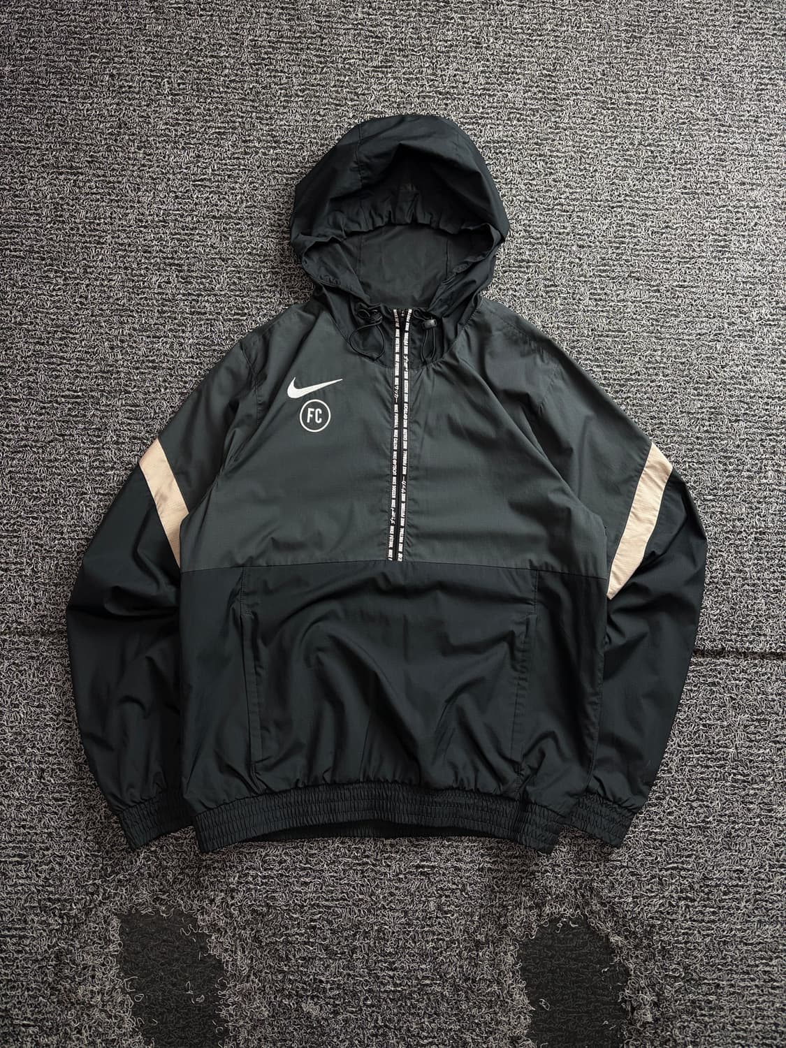 나이키 스우시 블랙 풀오버 우븐 아노락 3551 상품이미지2