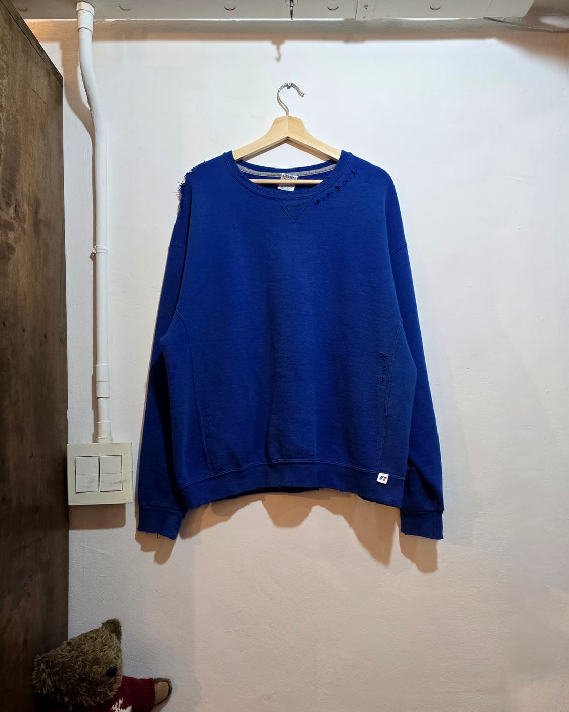 Russel Distressed Blank 스웻 셔츠 (러셀 맨투맨) 상품이미지1