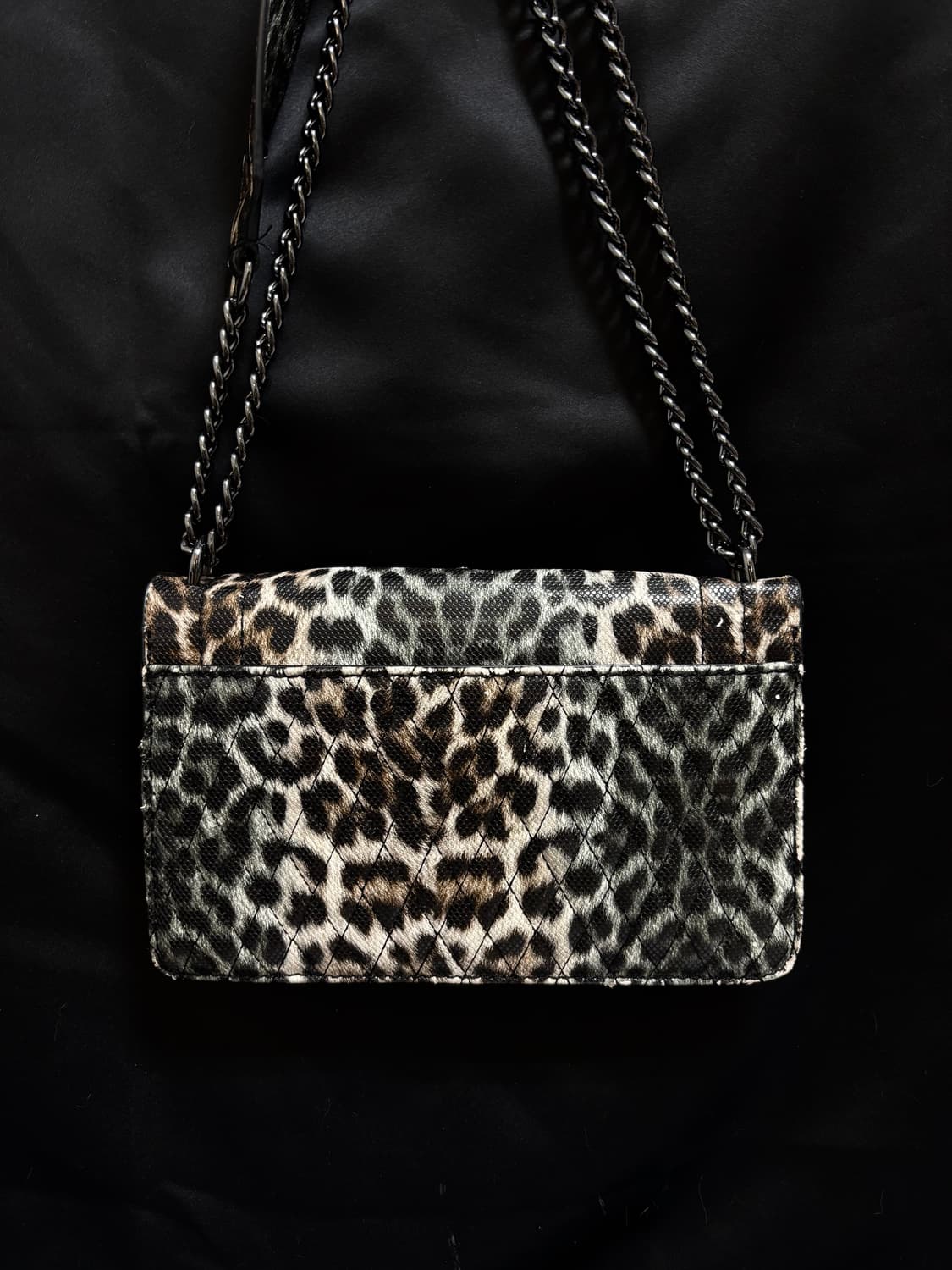 “Guess” Leopard Pattern Kitsch Y2K Mood  상품이미지9