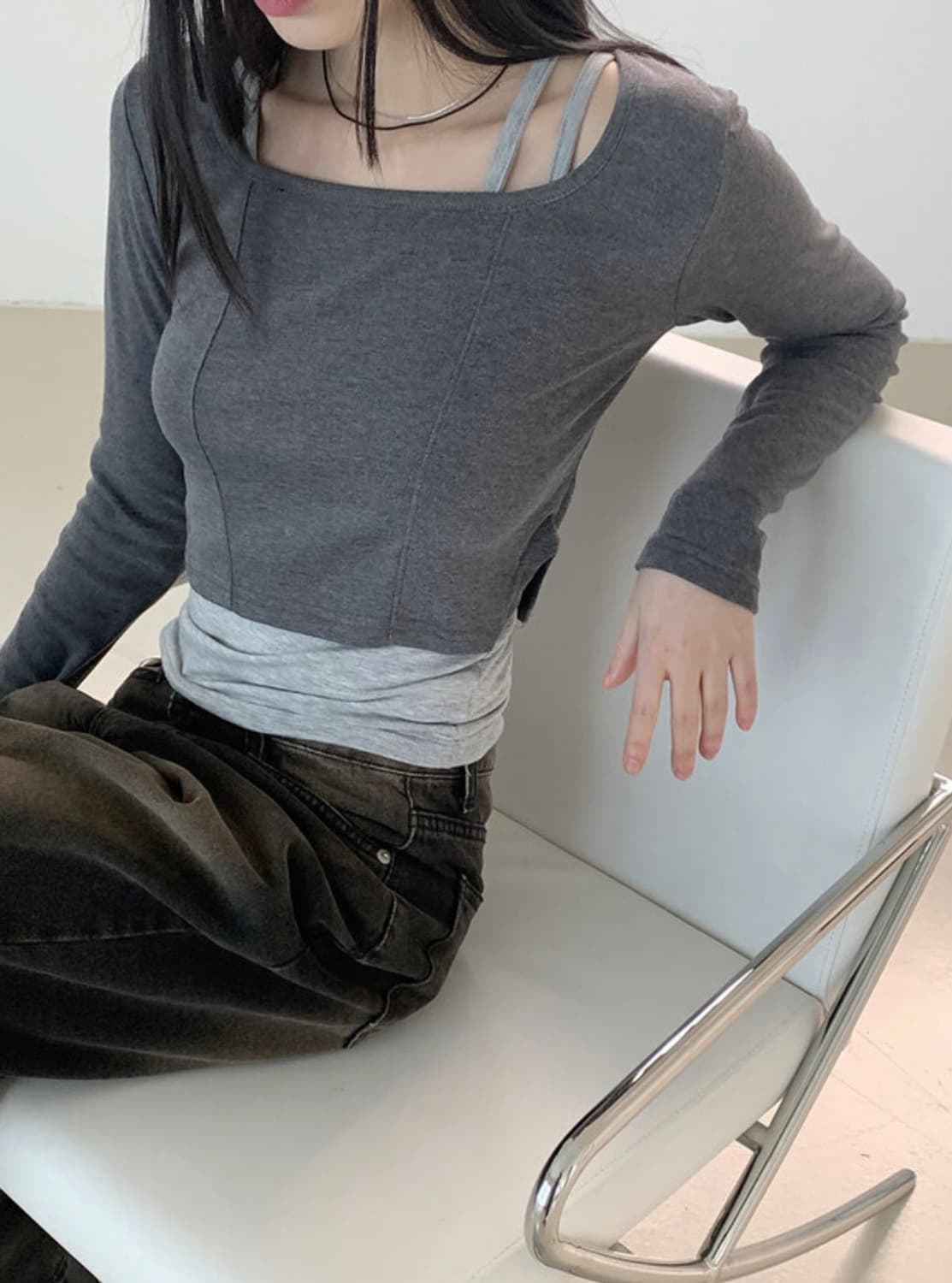 원더원더 절개 트임 기모 크롭 레이어드 긴팔 티셔츠 상품이미지3