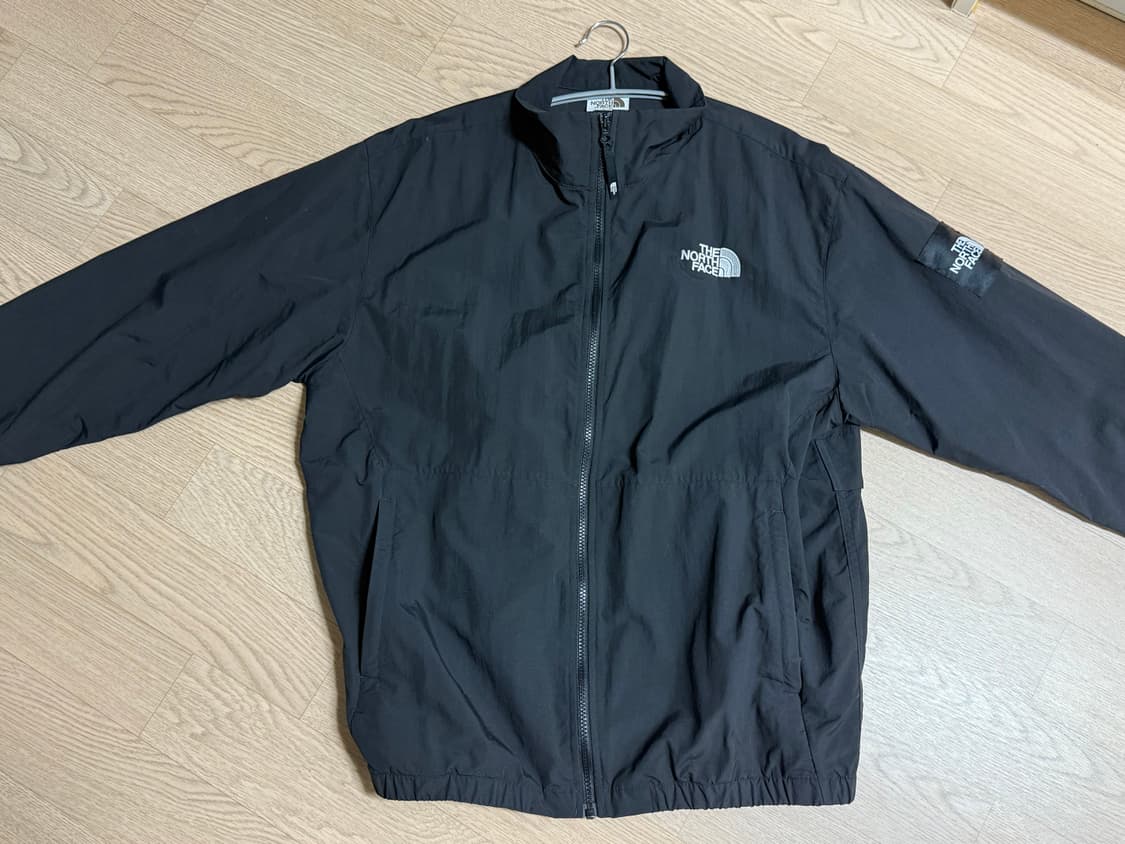 노스페이스 바람막이 상품이미지1