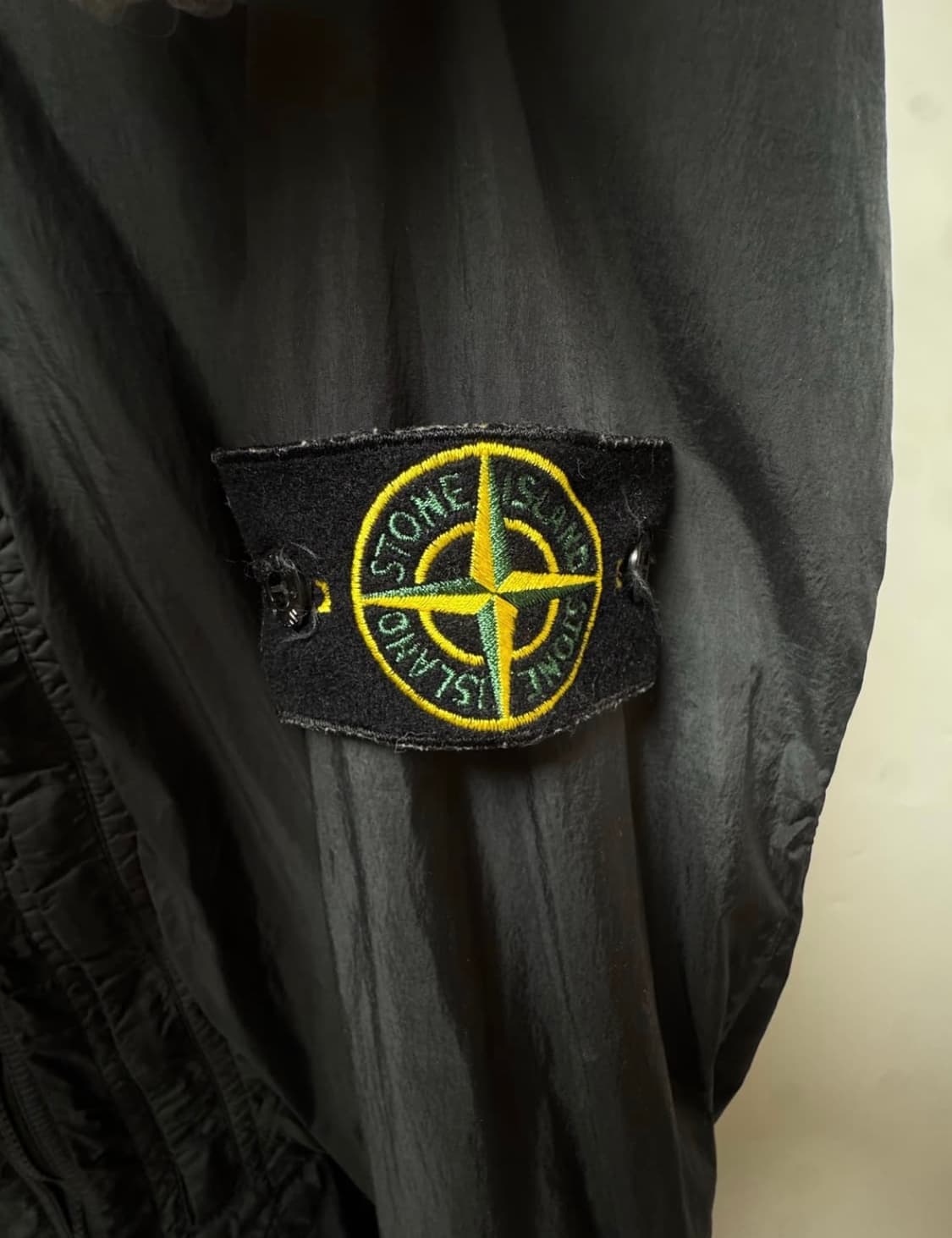 스톤아일랜드 크링클랩스 나일론 자켓 블랙 100 M 상품이미지2