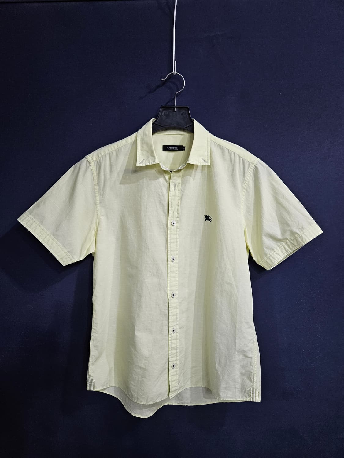 버버리 블랙라벨 라이트 옐로우 남성 95 반팔셔츠  상품이미지1