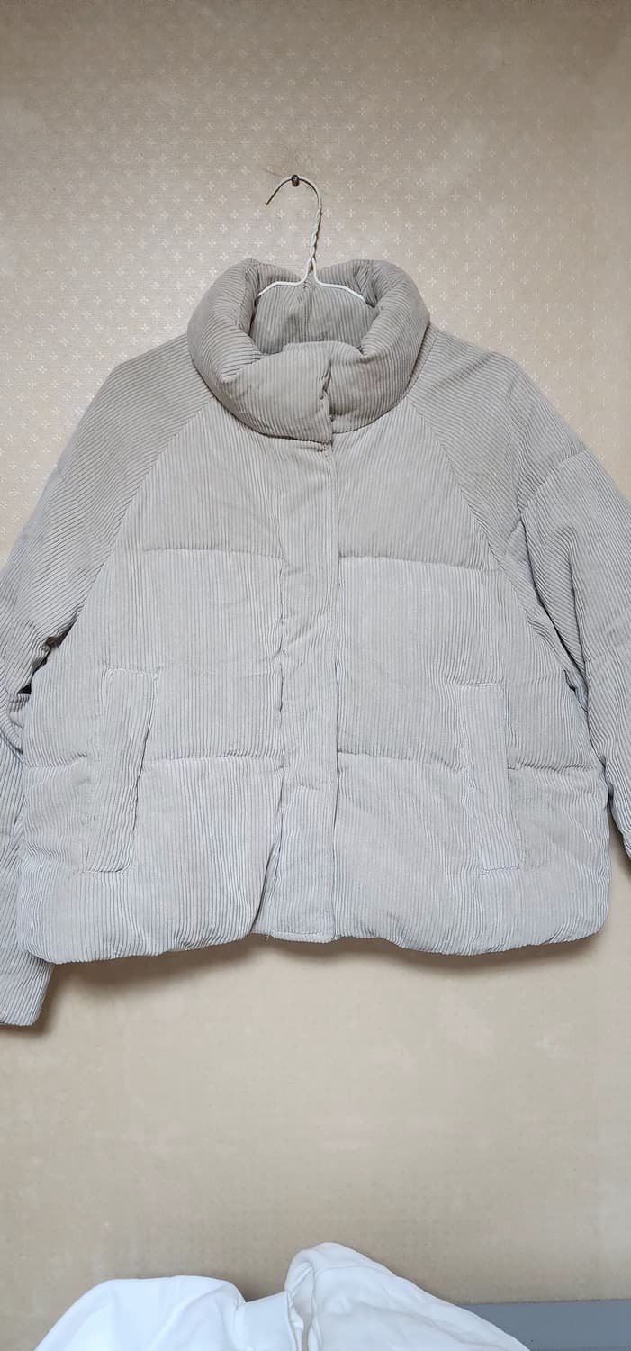 스파오 여성 코듀로이 골덴 패딩점퍼m새급 상품이미지1