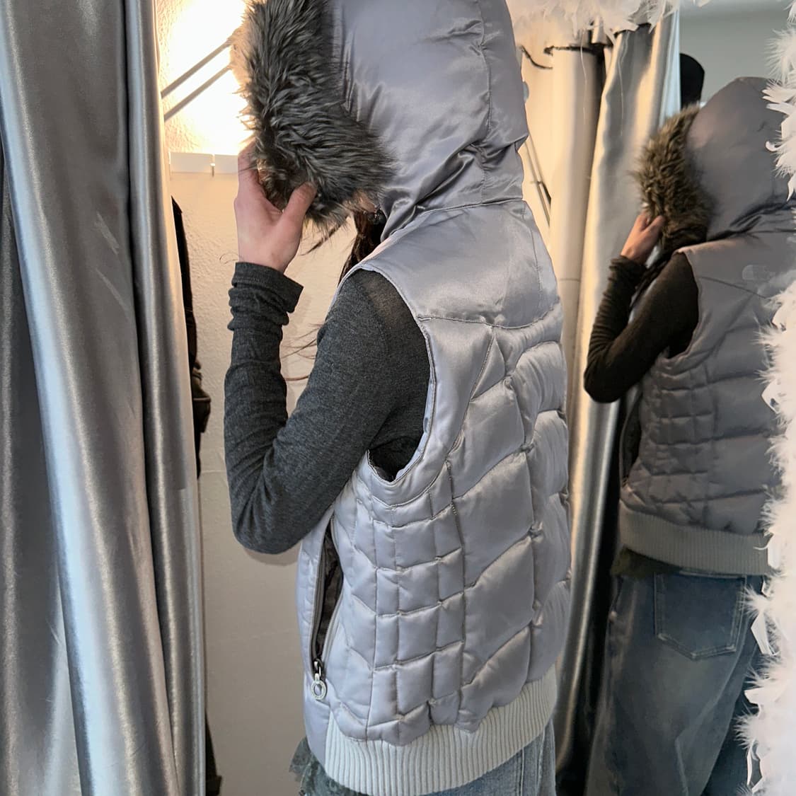 2000s 빈티지 노스페이스 실버 퍼 크롭 패딩 베스트 상품이미지9