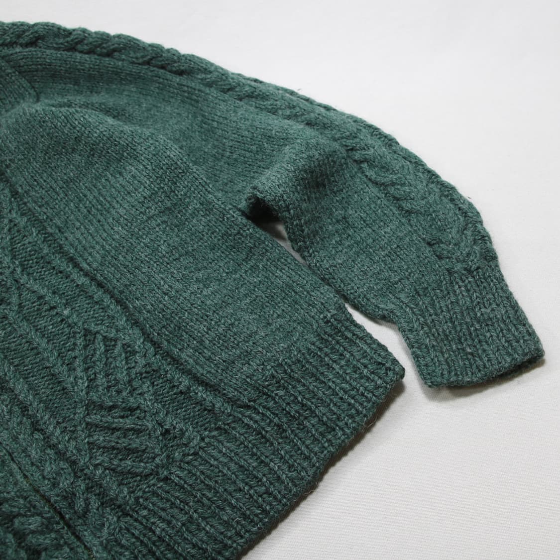 (착용컷) 울 꽈배기 니트 집업 자켓 (남성용 103) 상품이미지5