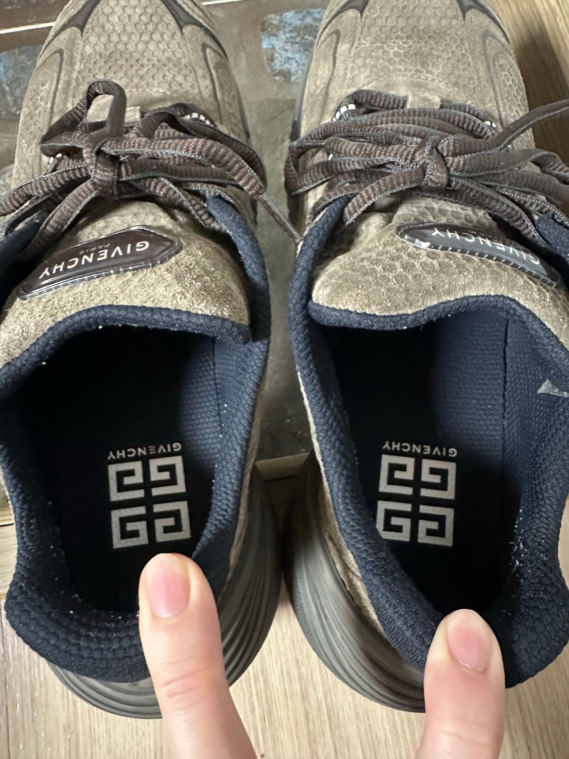 [42] 지방시 tk mx 러너 브라운 상품이미지4