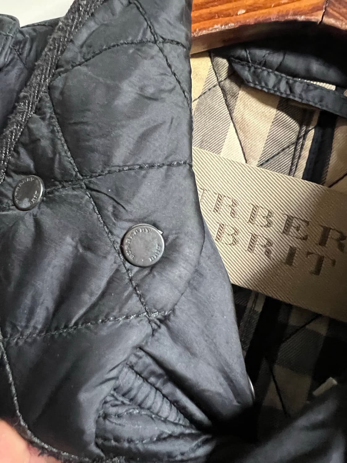 버버리 브릿 블랙 퀄팅자켓  상품이미지6