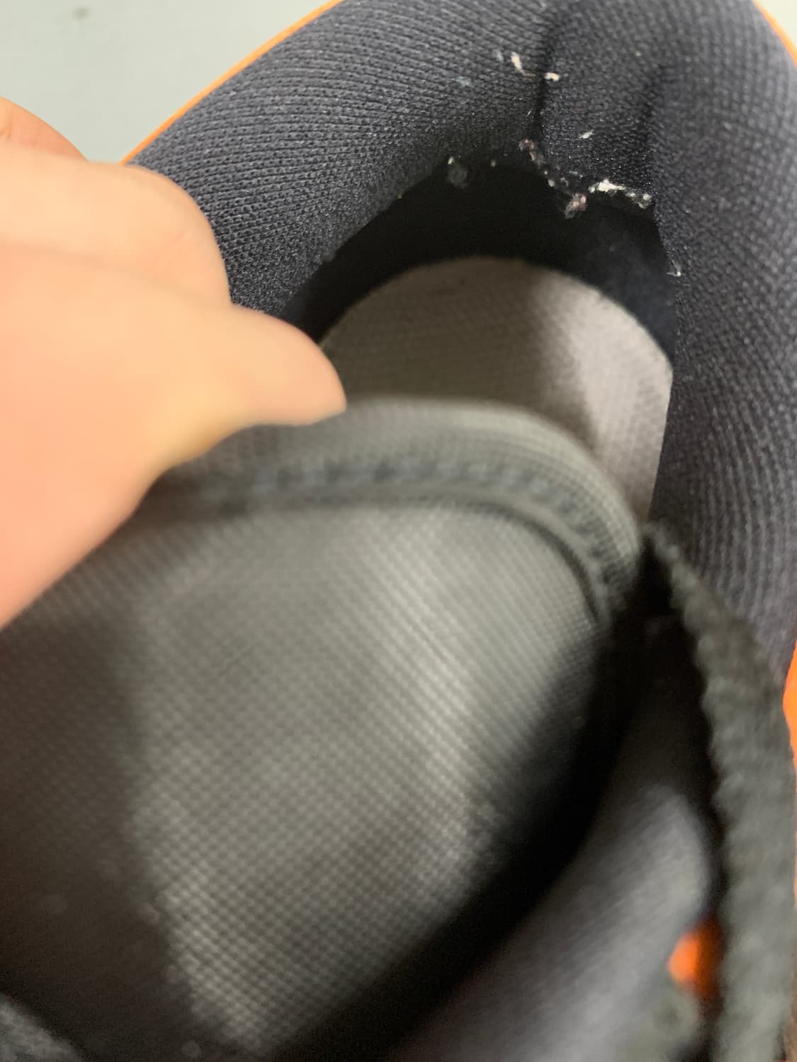 나이키 에어 조던 1 로우 쉐터드 백보드 285 상품이미지10