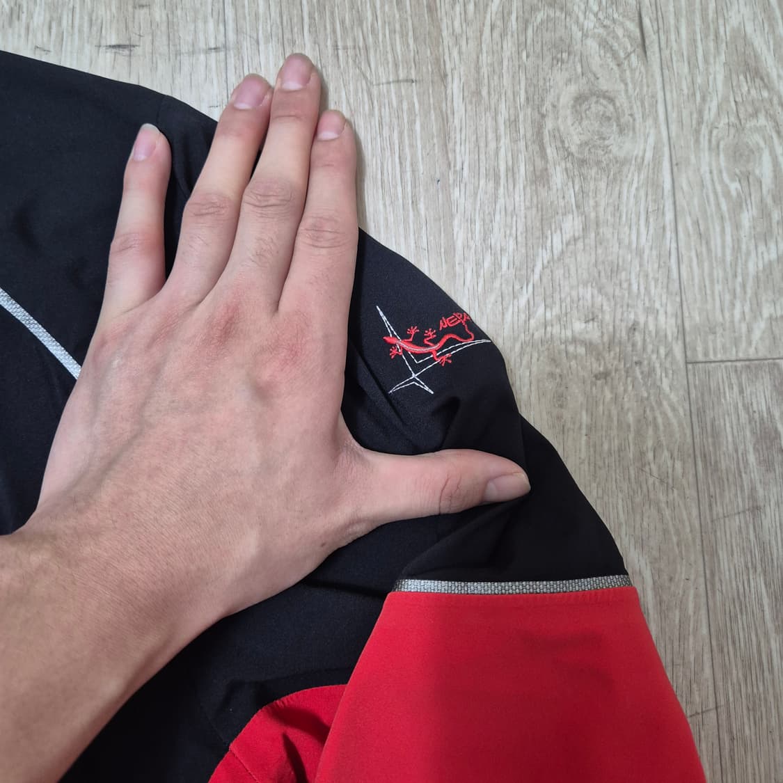 네파 프로텍션 투톤 바람막이 집업자켓  상품이미지6