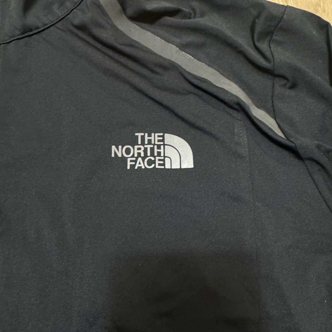 노스페이스 아틀레틱 로고 바람막이 자켓 XL/105  상품이미지3