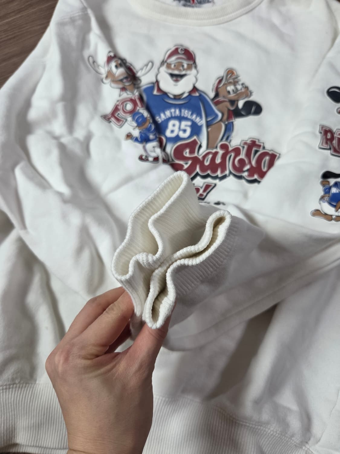 캡틴산타 스웻셔츠 화이트  상품이미지3