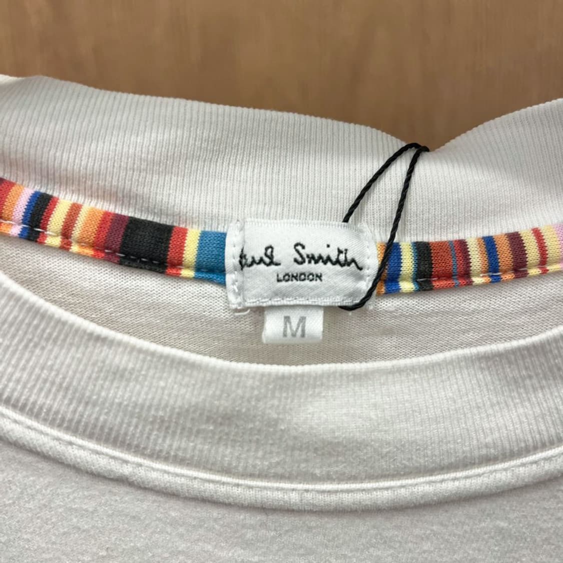 폴스미스 반팔 티셔츠 그라데이션 레터링 프린팅 라운드넥 디테일 화이트 상품이미지6