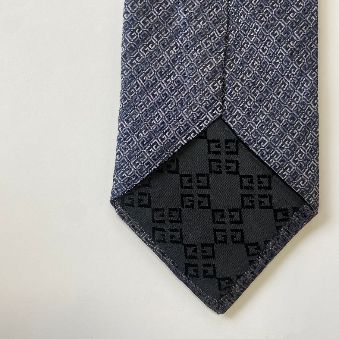 지방시 모노그램 정품 명품 넥타이 (GIVENCHY) 상품이미지8