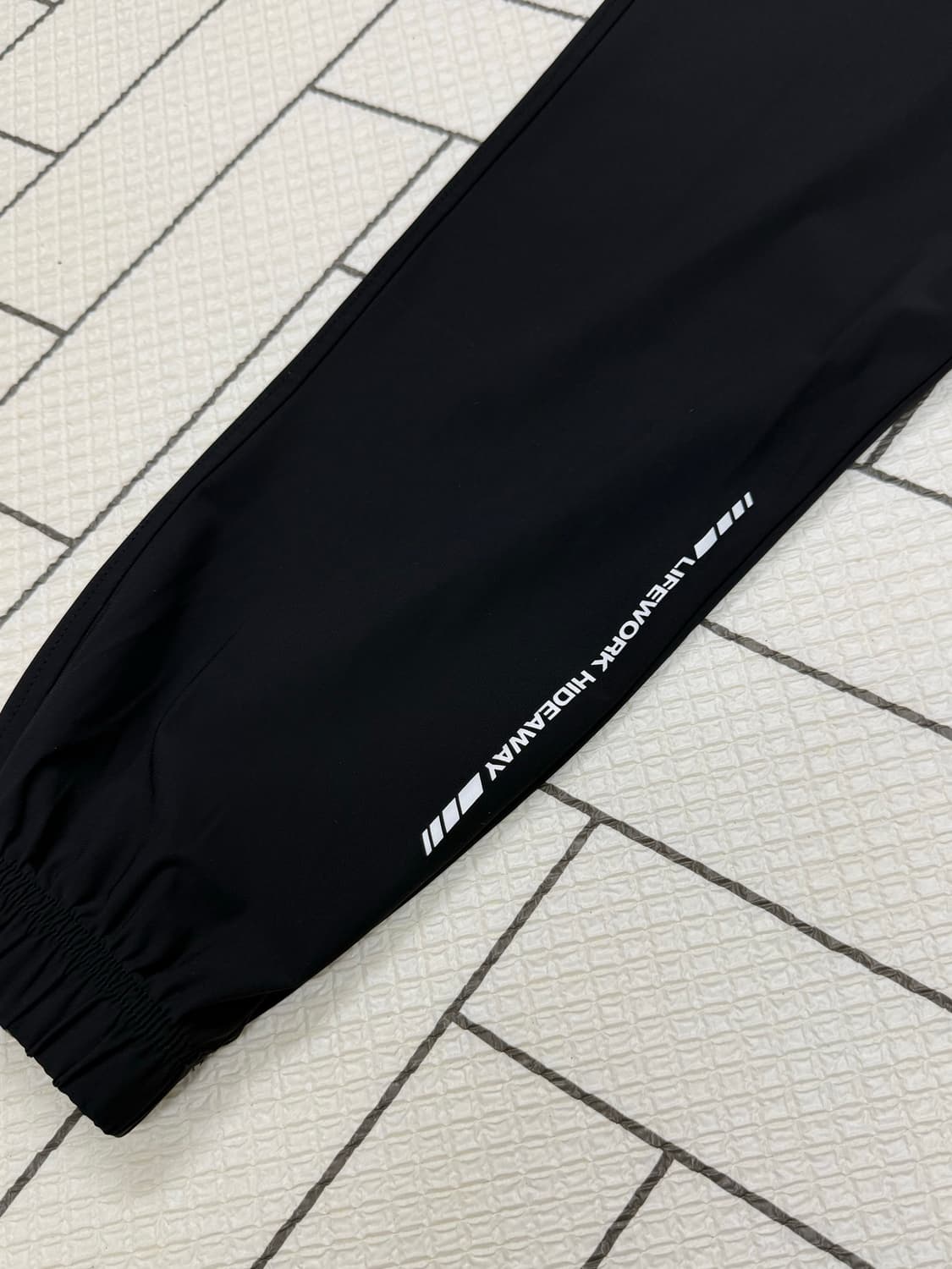 남성 M / 라이프워크 벤츄리 냉감 조거팬츠 블랙 상품이미지3