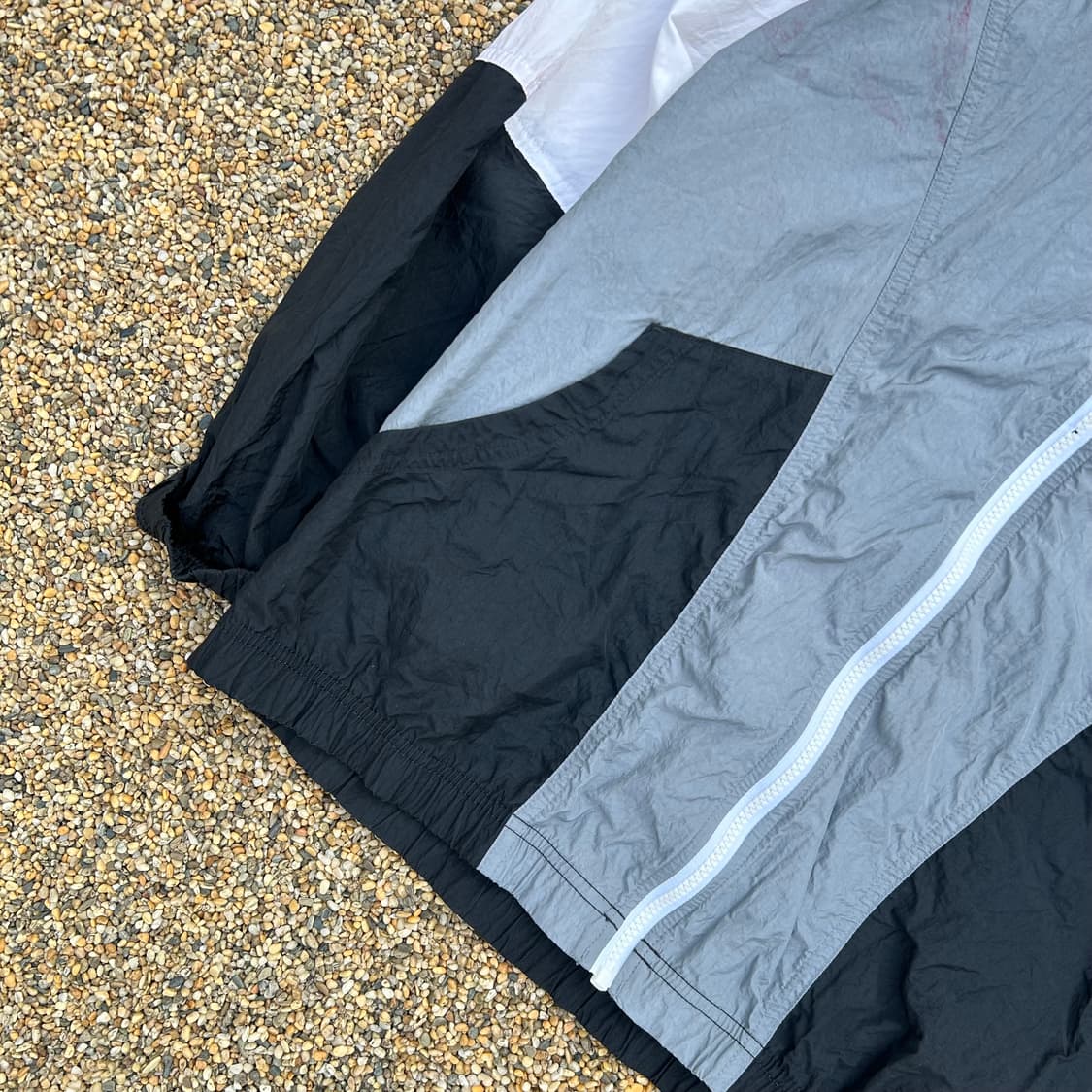 나이키 빅로고 바람막이 상품이미지3