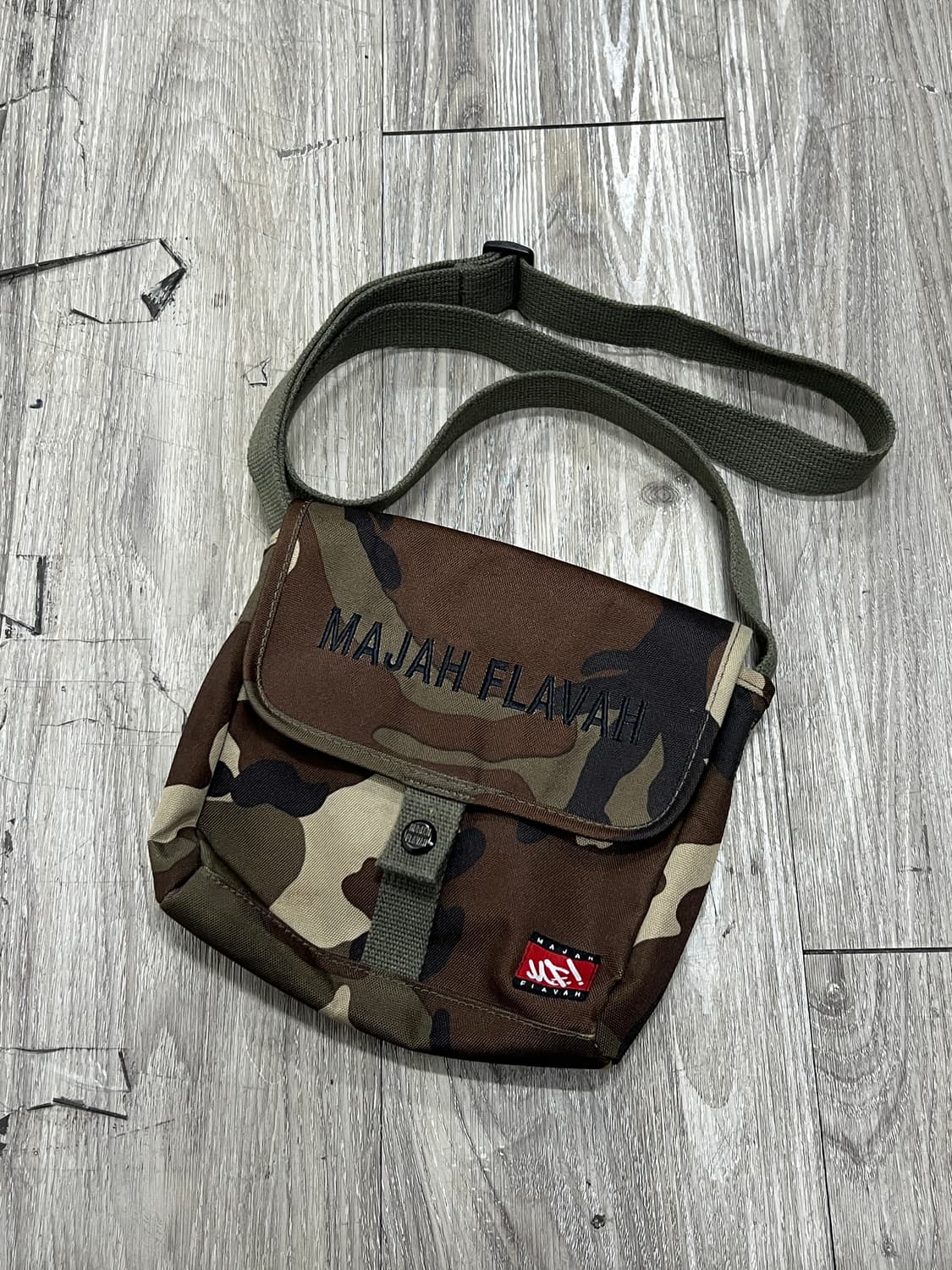 Majah 마자플라자 카모 플라쥬 크로스백 상품이미지1