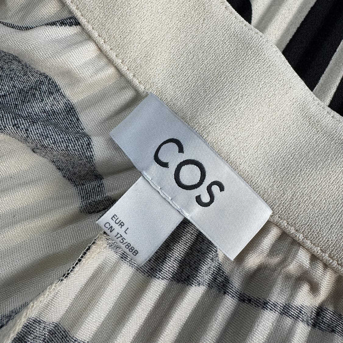 코스 COS 23 플리츠 엘라스틱 트라우저 상품이미지4