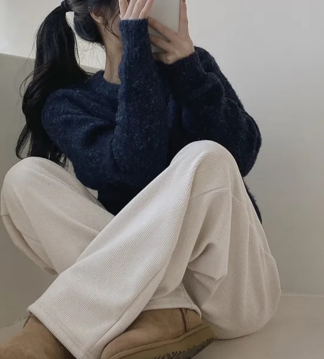 미사용 | 리뷰 +999 라운드넥 루즈핏 네이비 니트 상품이미지2