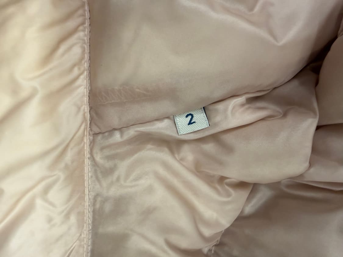 [2] 몽클레어 여성 경량패딩 조끼 라이트핑크 상품이미지4