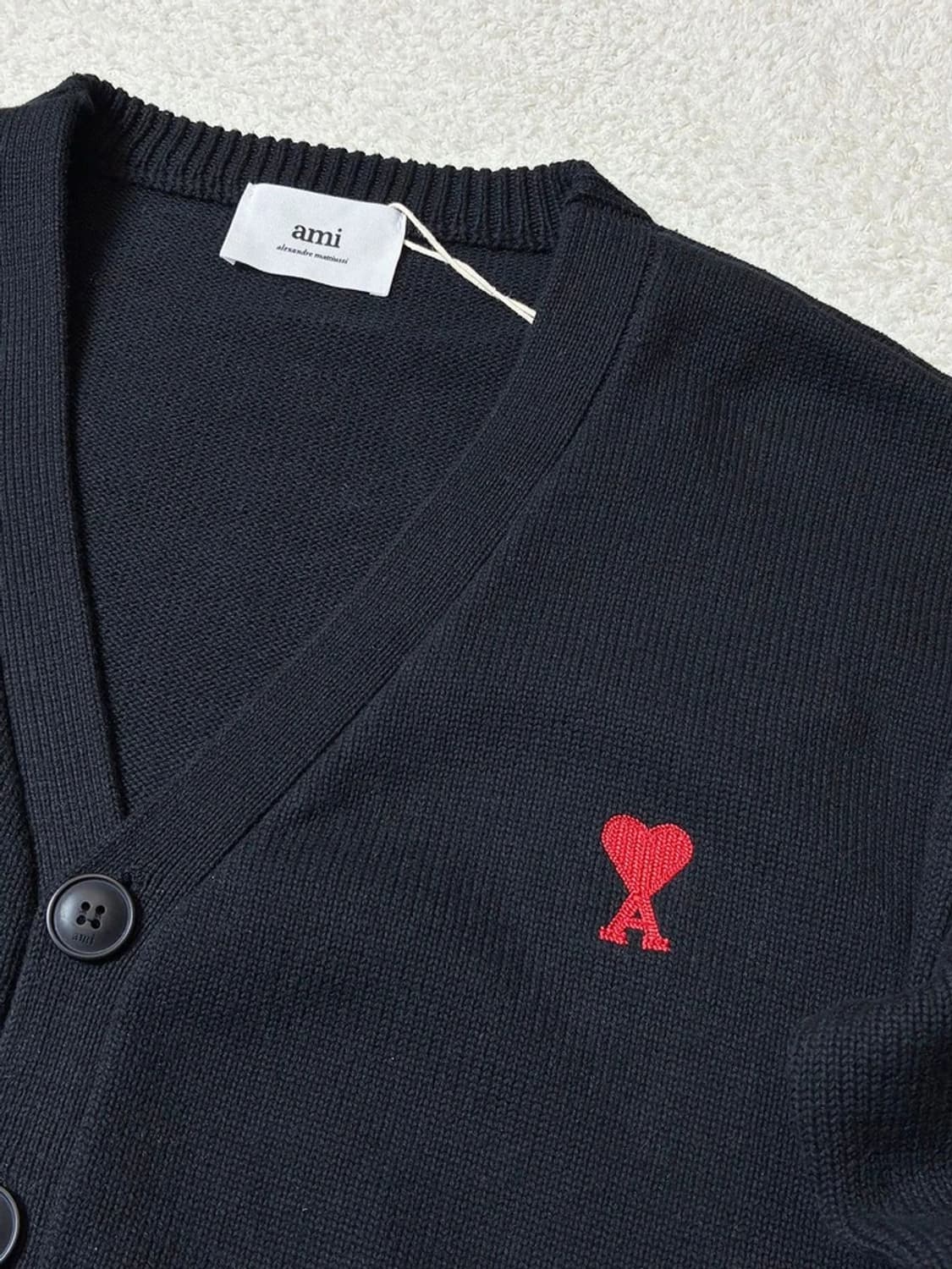 아미 AMI 스몰 하트 로고 울 니트 가디건 PN6381    상품이미지3