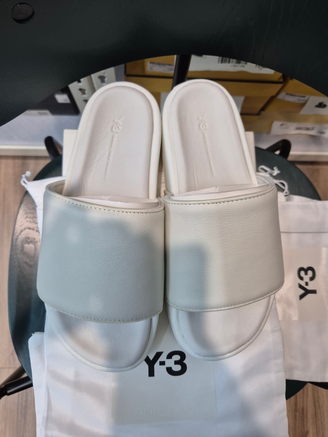 Y-3 슬라이드 샌들 화이트 상품이미지1