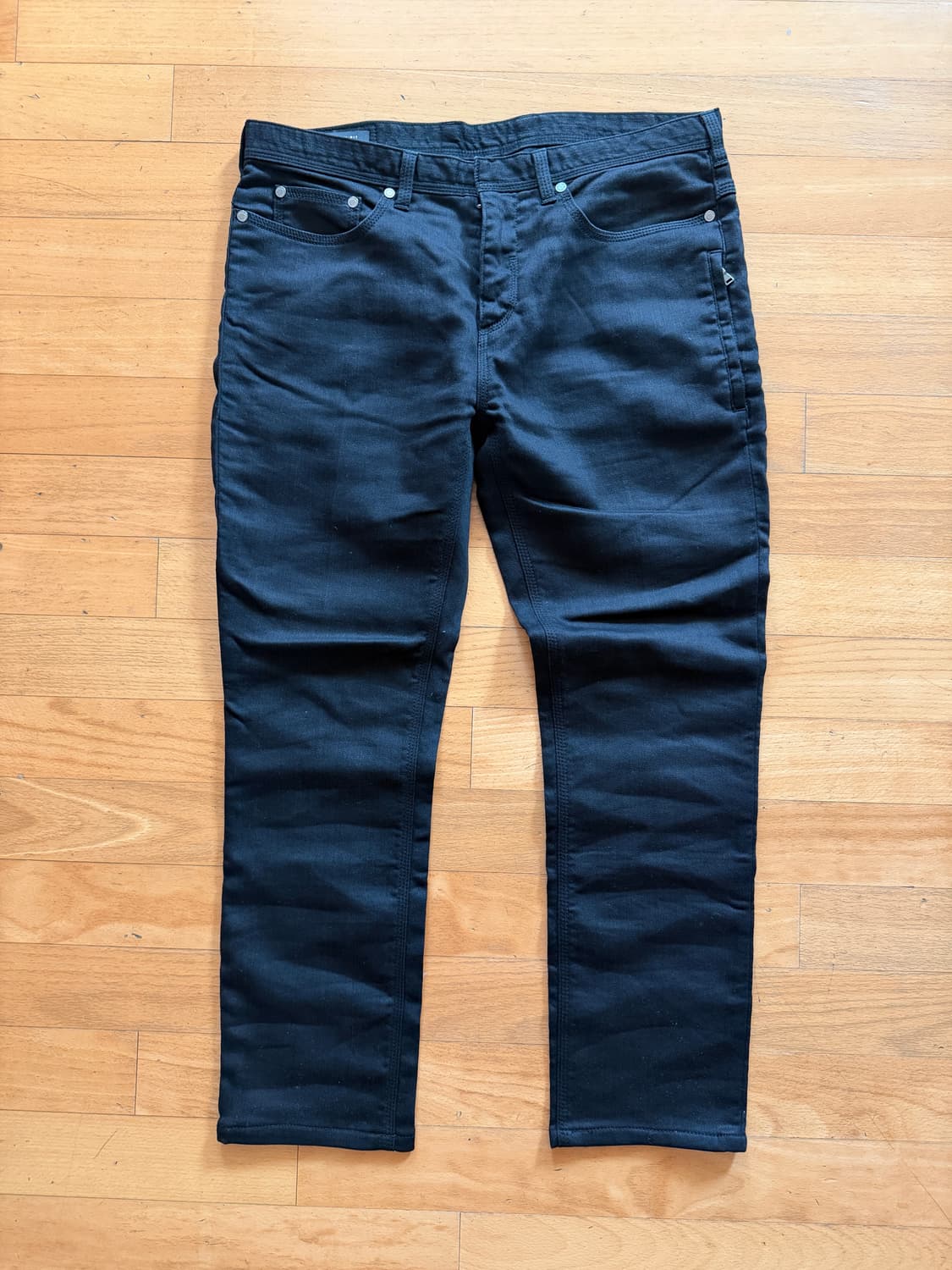 닐바렛 블랙진 상품이미지1