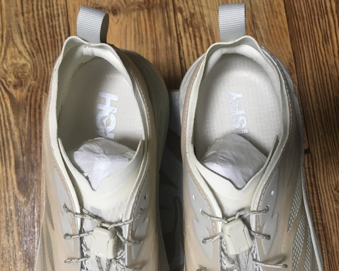 호카 새티스파이 마파테스피드4 라이트 본 판매합니다 상품이미지3